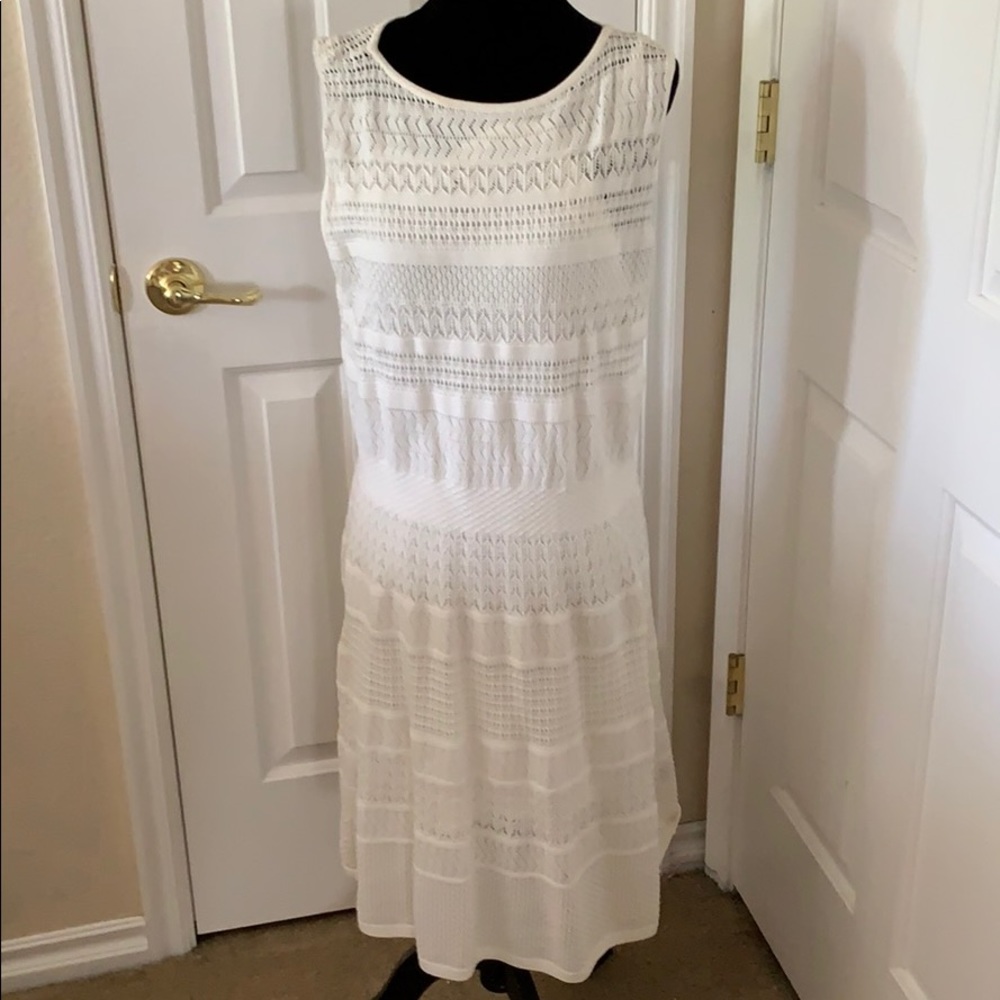 GORGEOUS LAUREN RALPH LAUREN CROCHET DRESS